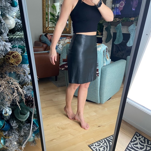 Prada soft leather  skirt - Picture 8 of 8